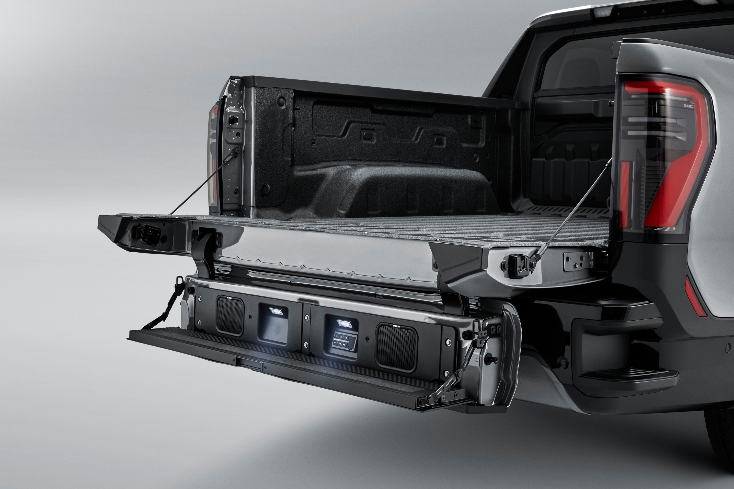 Tailgate Bluetooth Audio System by KICKER® - Associated Accessories