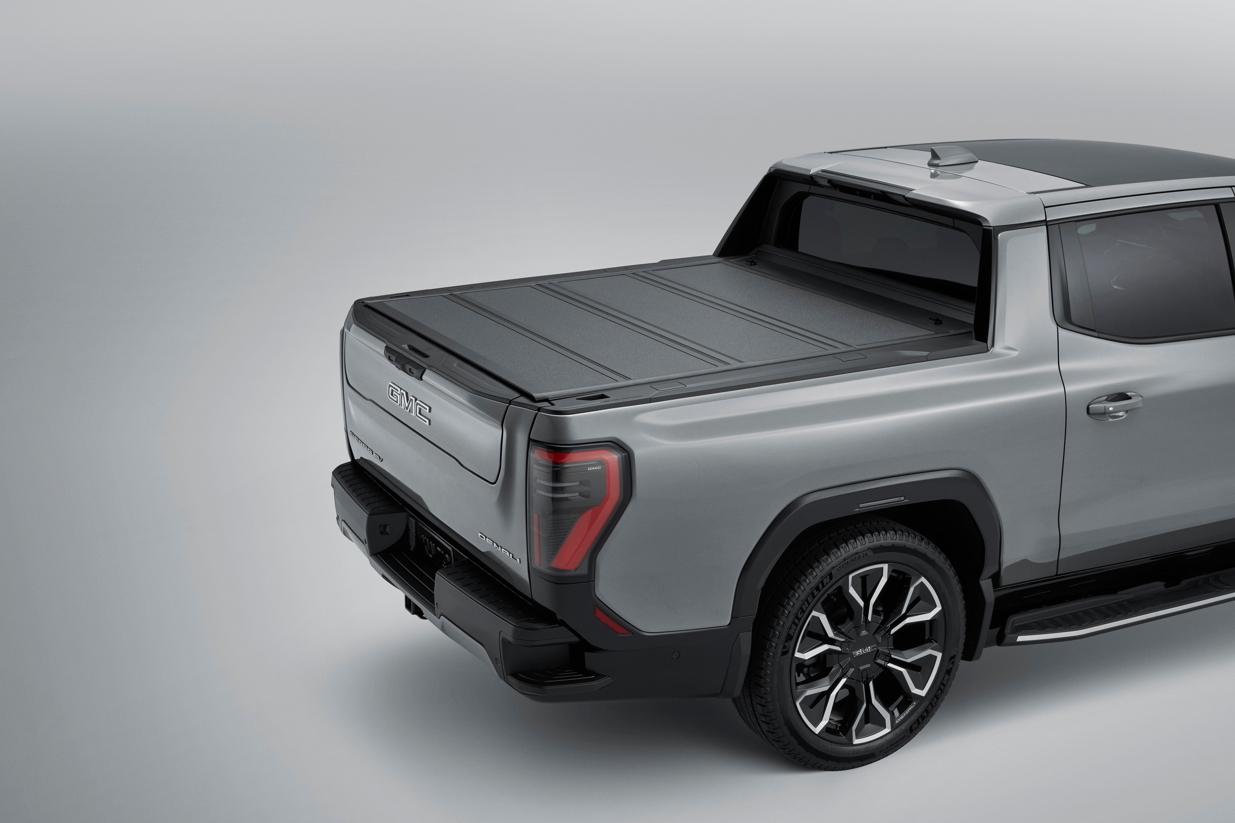 Hard Folding Truck Bed Cover