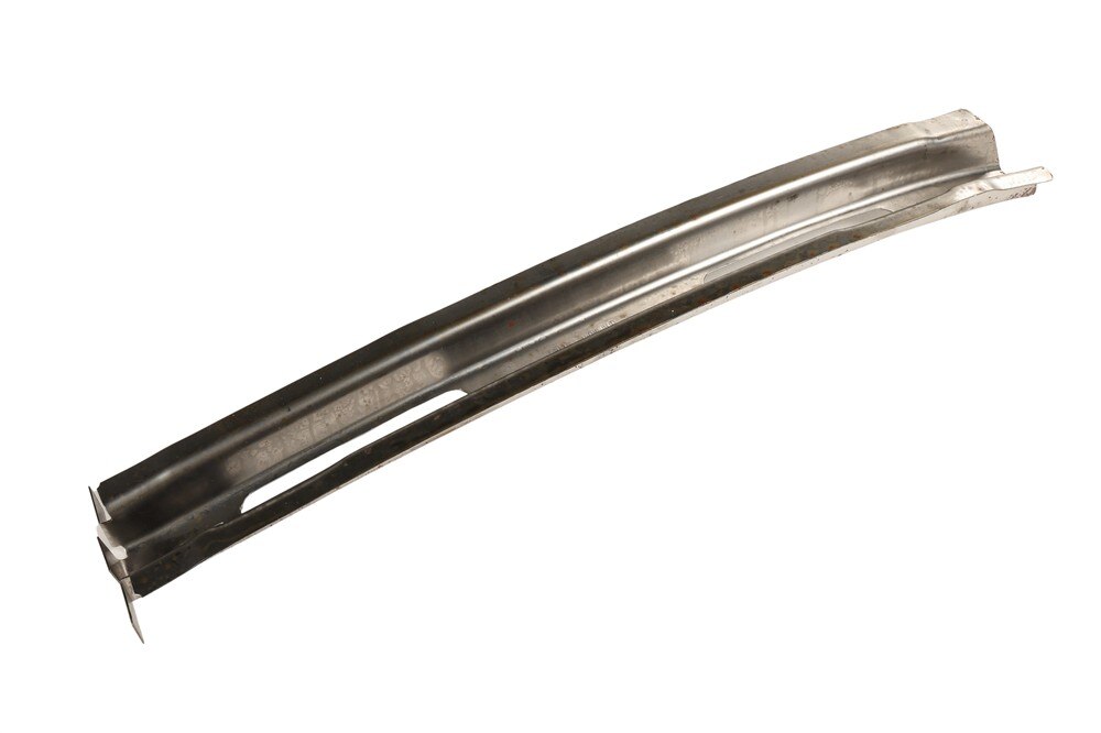 GM Genuine Parts Body Side Front Window Divider