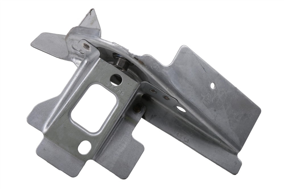 GM Genuine Parts Engine Mount Strut Bracket Bracket