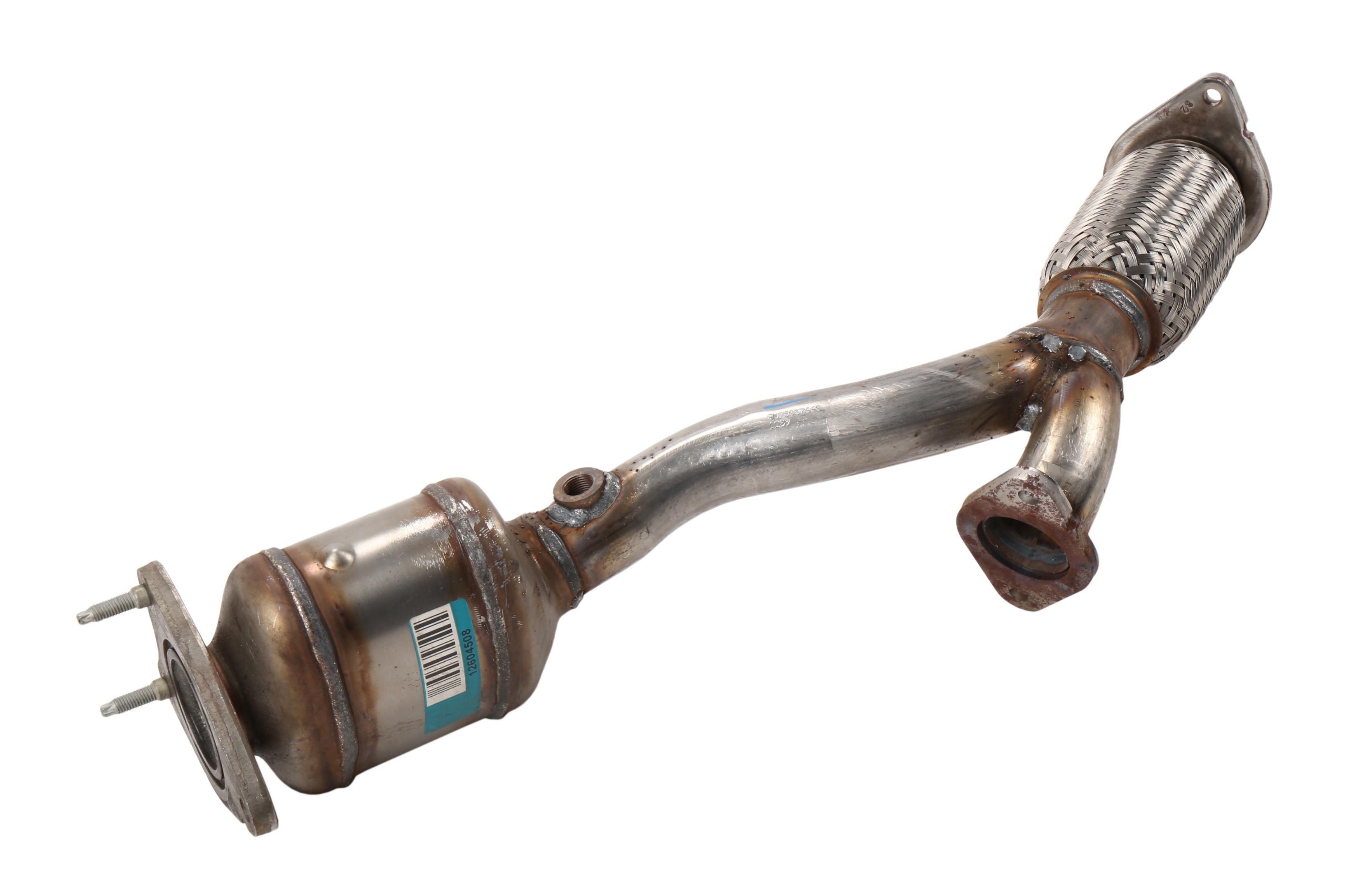 GM Genuine Parts 3-Way Catalytic Converter with Pipes and Gasket