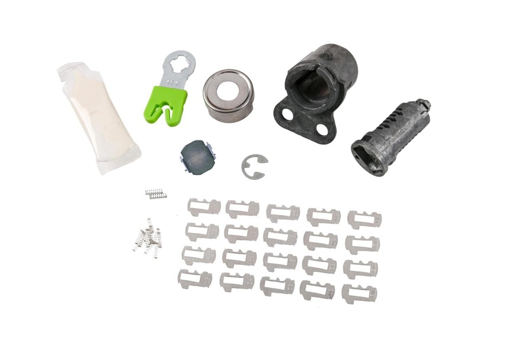 GM Genuine Parts Passenger Side Front Door Lock Cylinder