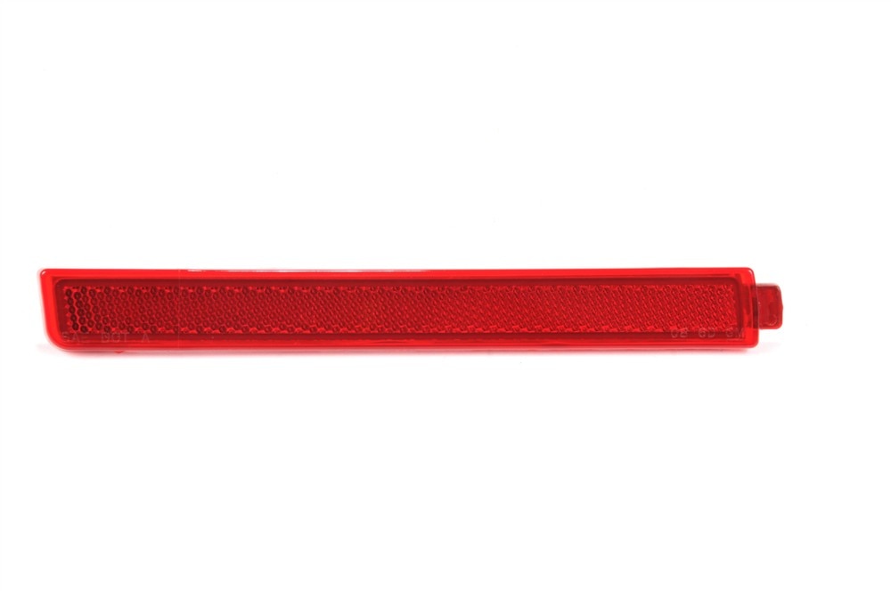 GM Genuine Parts Passenger Side Rear Outer Reflector