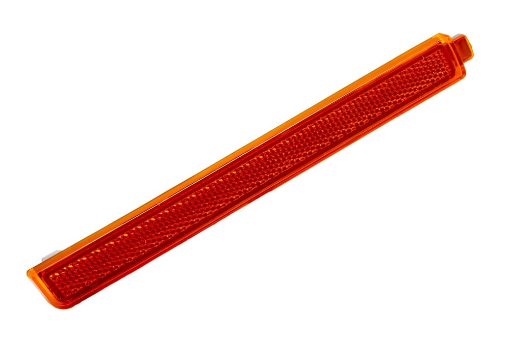 GM Genuine Parts Passenger Side Rear Outer Reflector