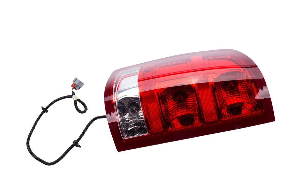 GM Genuine Parts Driver Side Tail Lamp Assembly