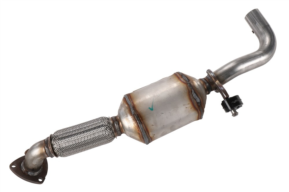 GM Genuine Parts 3-Way Catalytic Converter with Pipes, Flanges, Bushings, and Insulator