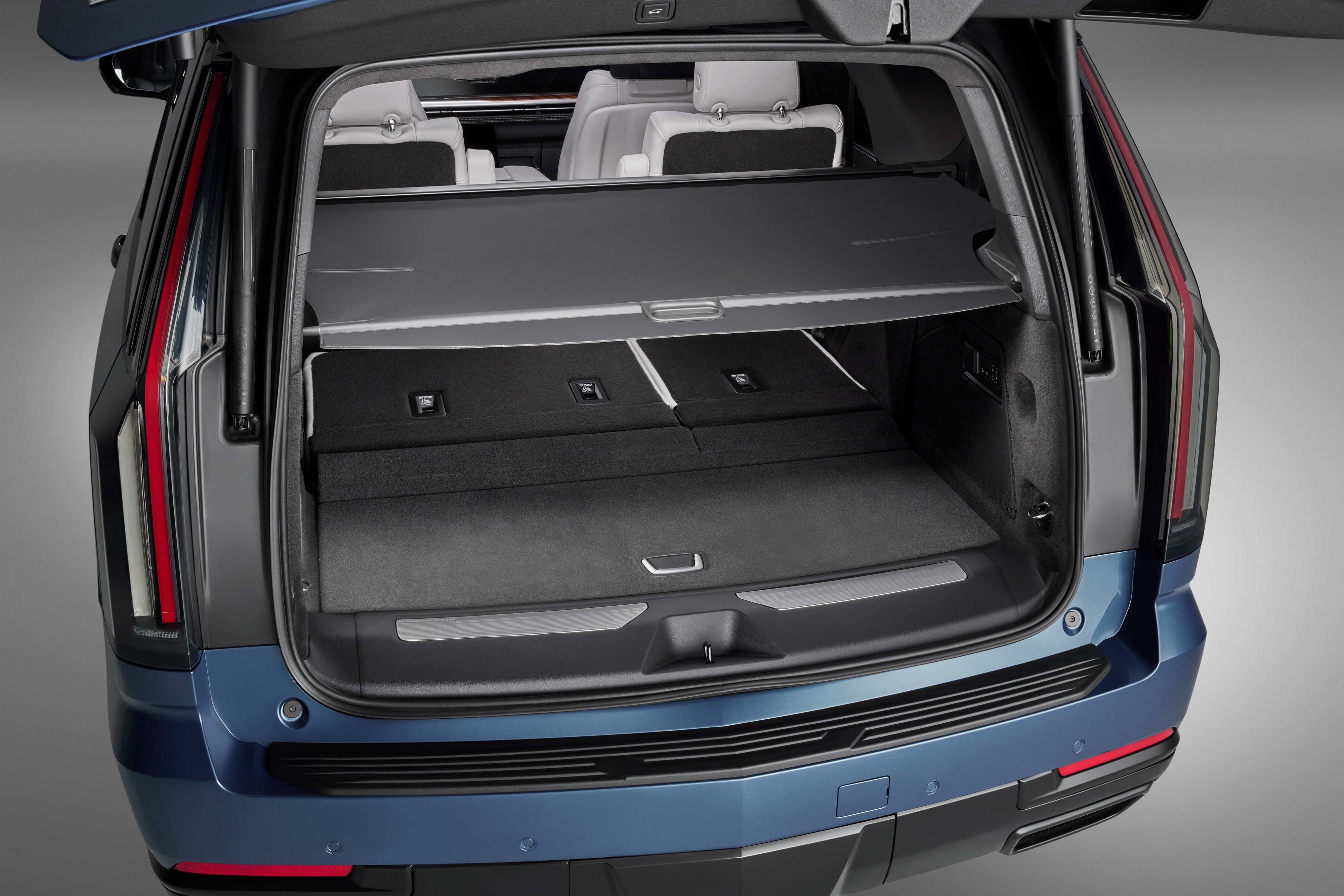 Dスペシャルカバー Cadillac Cargo Area Shade in Jet Black | 84390976 | Cadillac