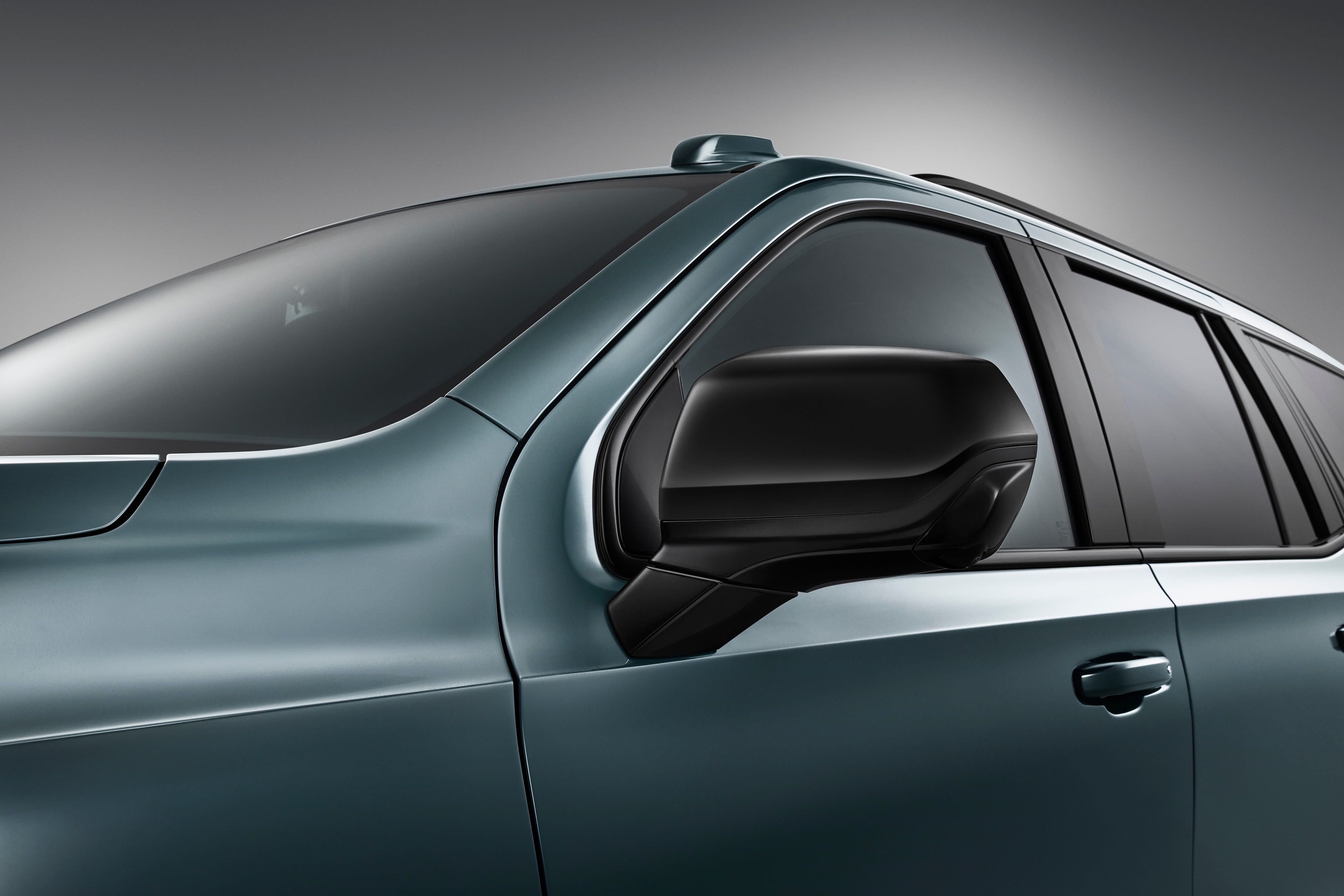 Outside Rearview Mirror Covers in Black