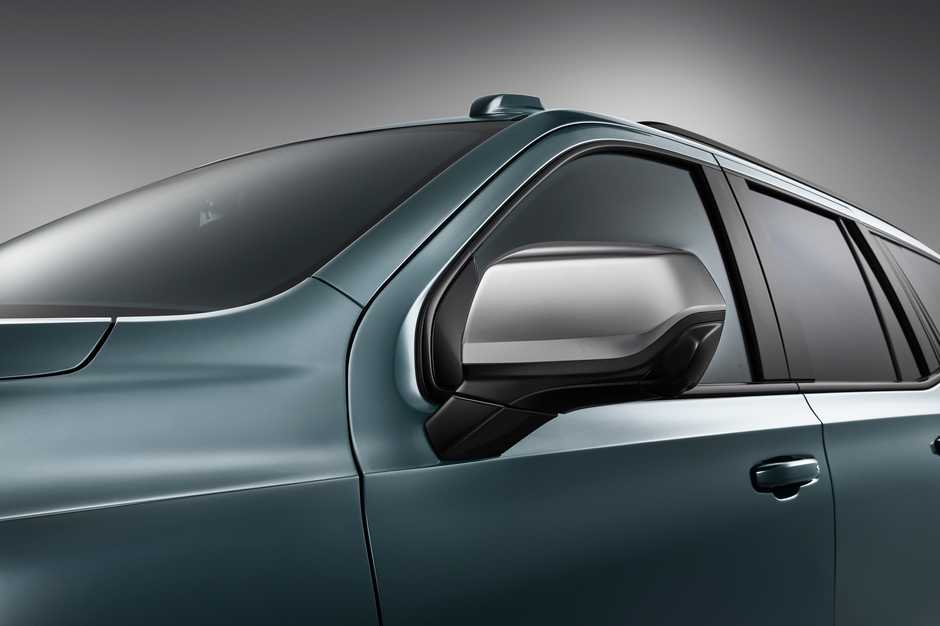 Outside Rearview Mirror Covers in Chrome