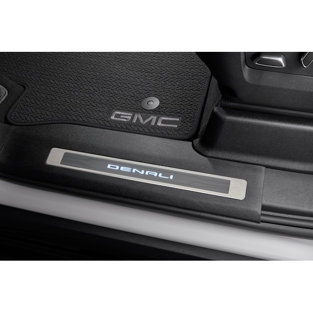 Illuminated Front and Rear Door Sill Plates with Denali Script