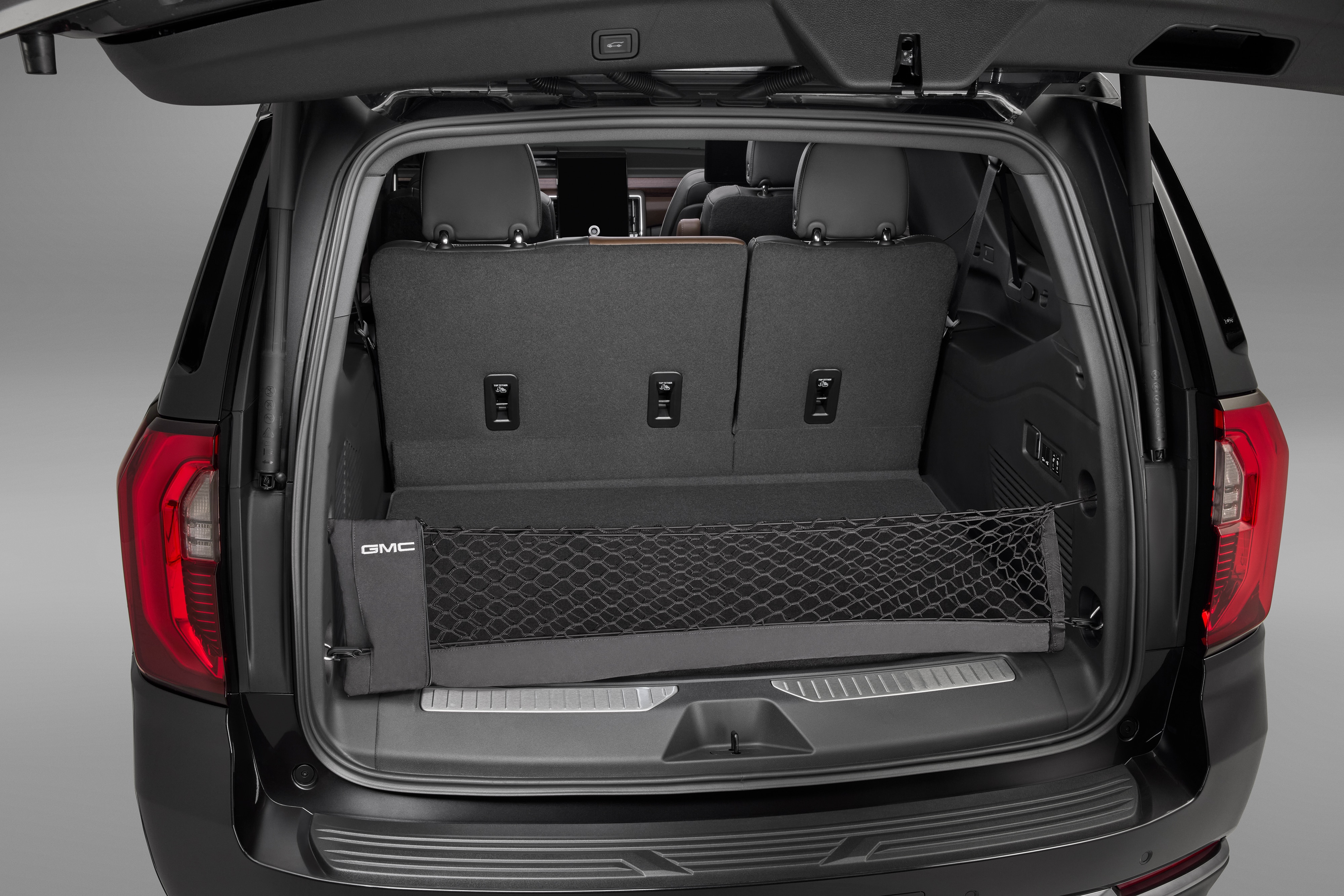 Vertical Cargo Net with Storage Bag featuring GMC Logo