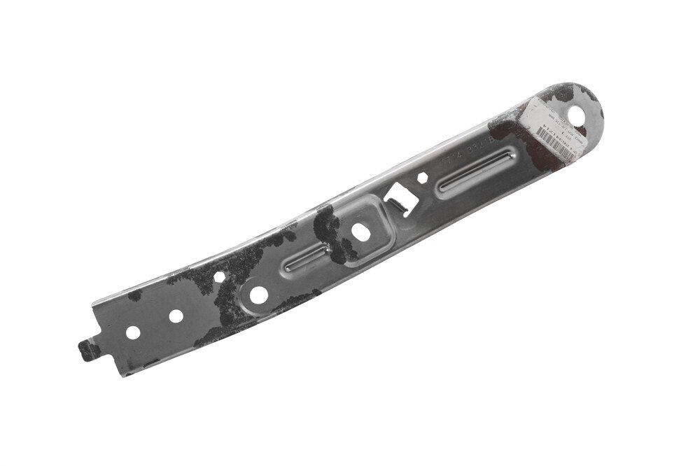 GM Genuine Parts Driver Side Instrument Panel Tie Bar Brace