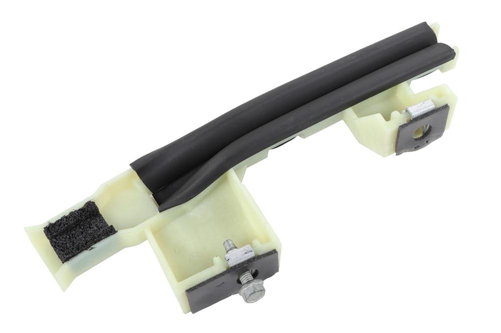 GM Genuine Parts Front Passenger Side Door Window Channel Front Retainer