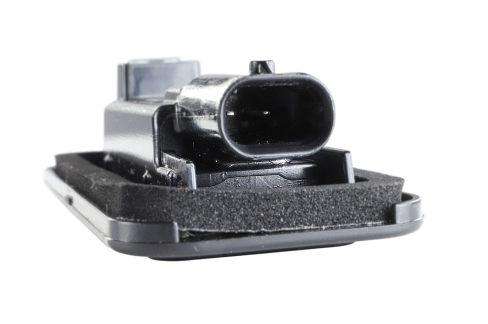 GM Genuine Parts LED Rear License Plate Lamp (Programming Required