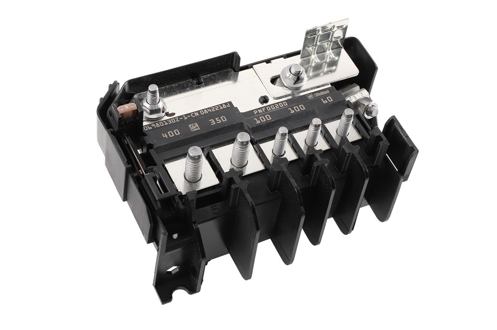 GM Genuine Parts Battery Distribution Engine Compartment Fuse Block