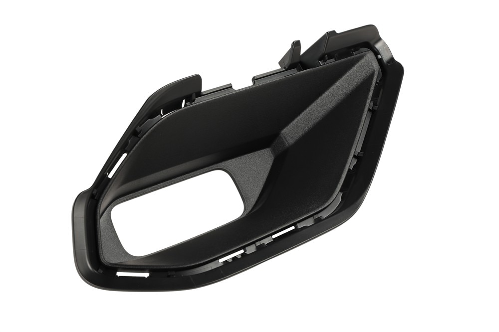 GM Genuine Parts Front Passengers Side Bumper Fascia Tow Eye Access Hole Cover