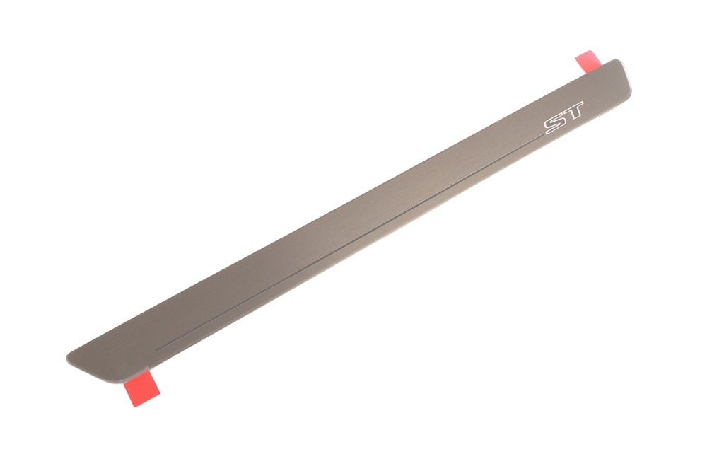 GM Genuine Parts Front Side Door Sill Trim Plate