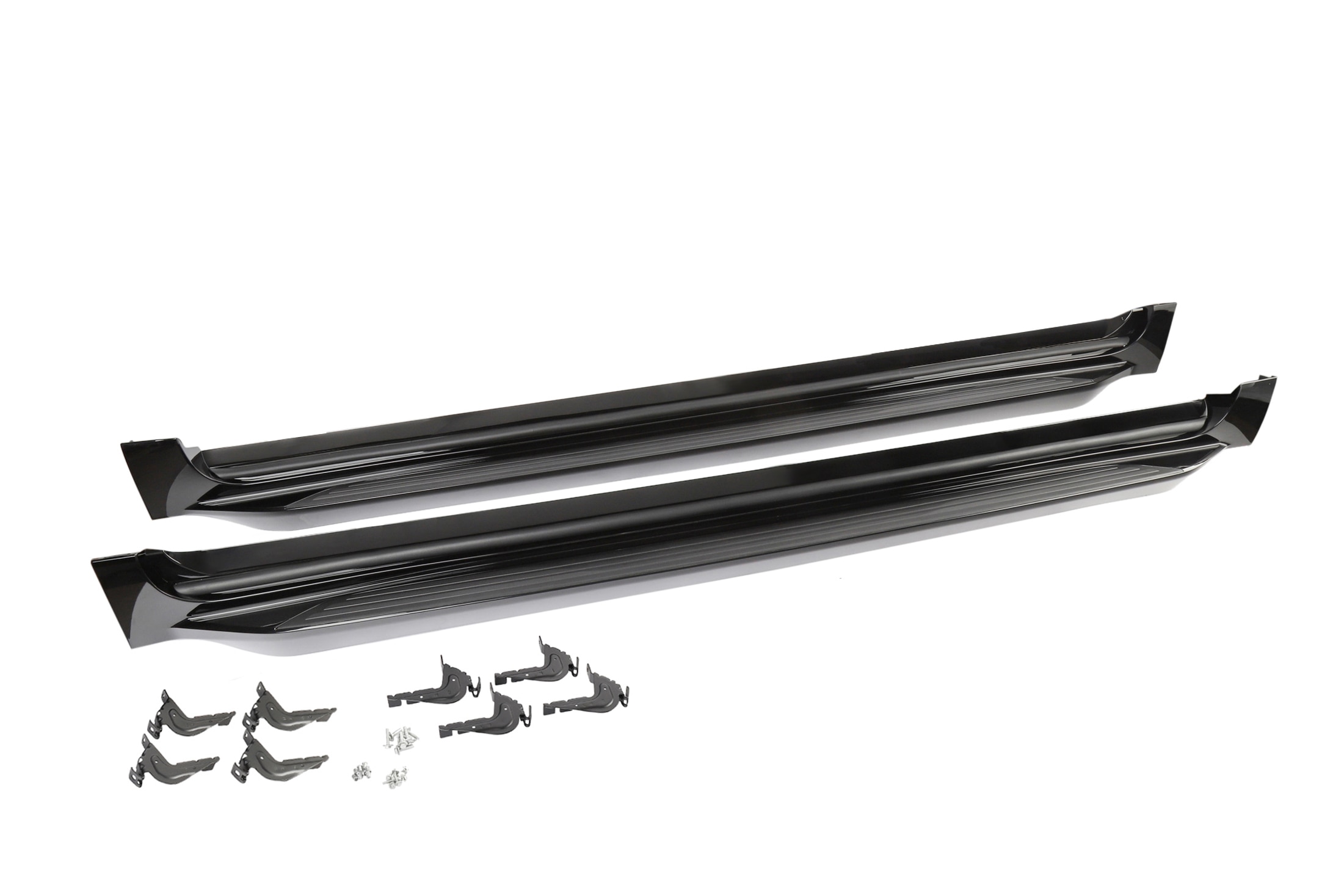 Molded Assist Steps in Black | 26466544 | Buick Accessories