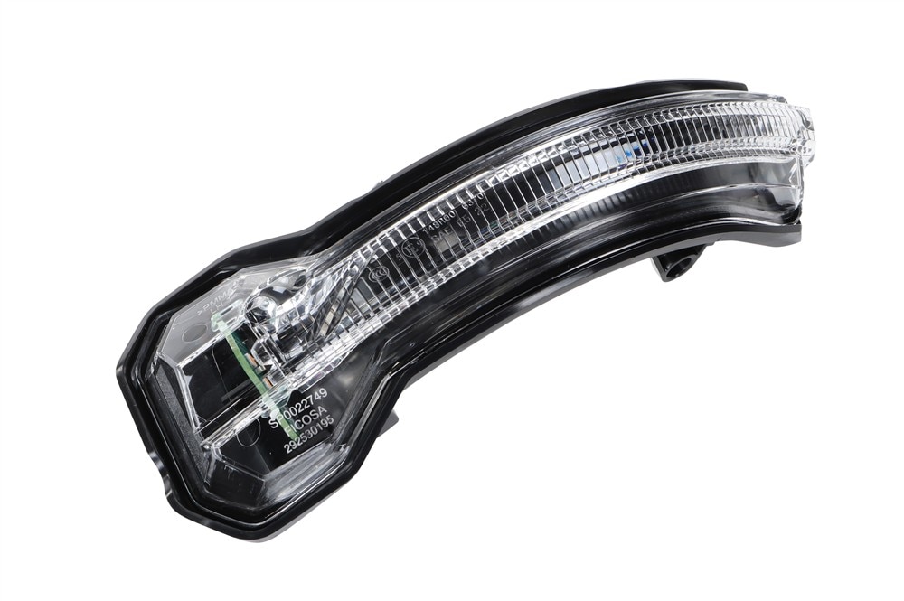 GM Genuine Parts Driver Side Door Mirror Turn Signal Lamp