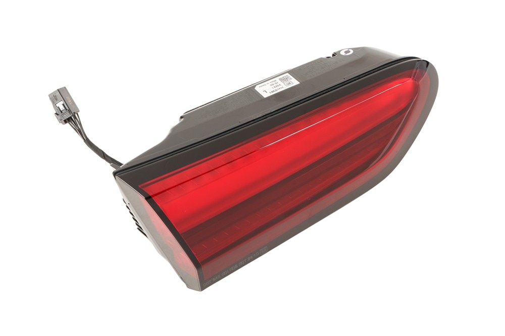 GM Genuine Parts LED Tail Light Assembly