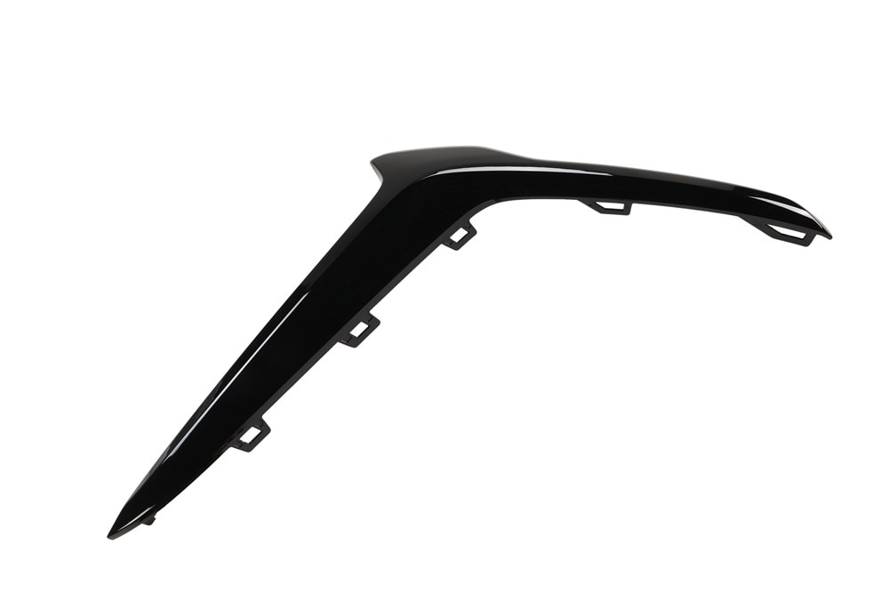 GM Genuine Parts Bumper Cover Molding