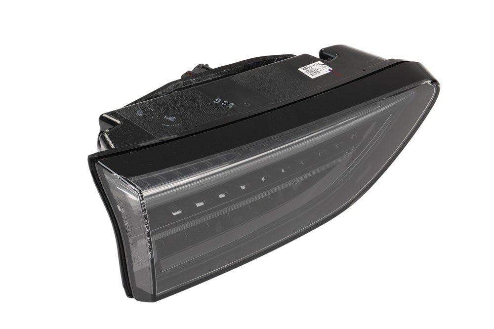 GM Genuine Parts Combination Light Assembly
