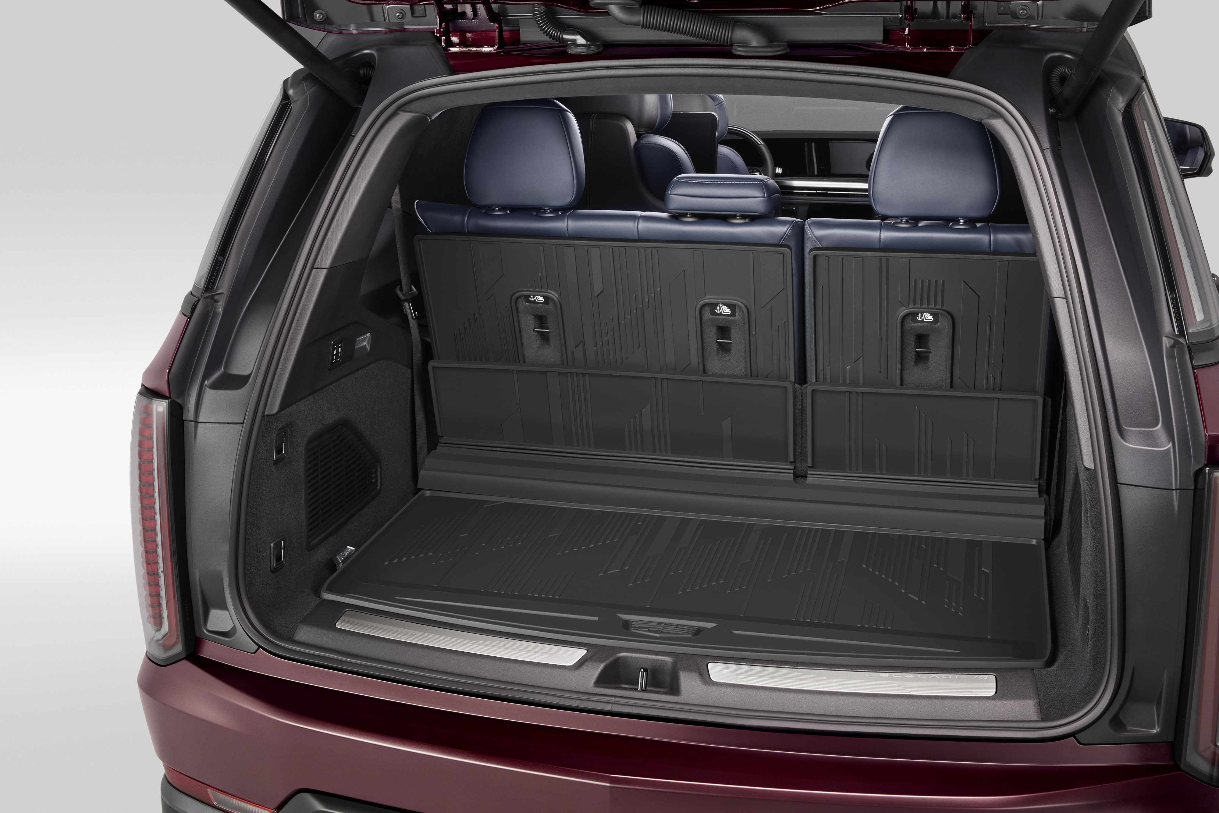 Integrated Cargo Liner in Backen Black with Cadillac Logo