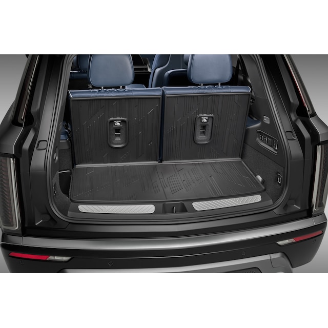 Integrated Cargo Liner in Jet Black with Cadillac Script