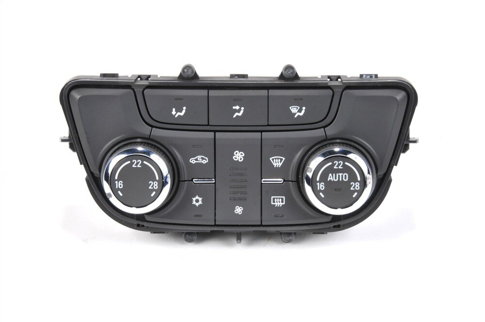 GM Genuine Parts Jet Black Heating and Air Conditioning Control Panel