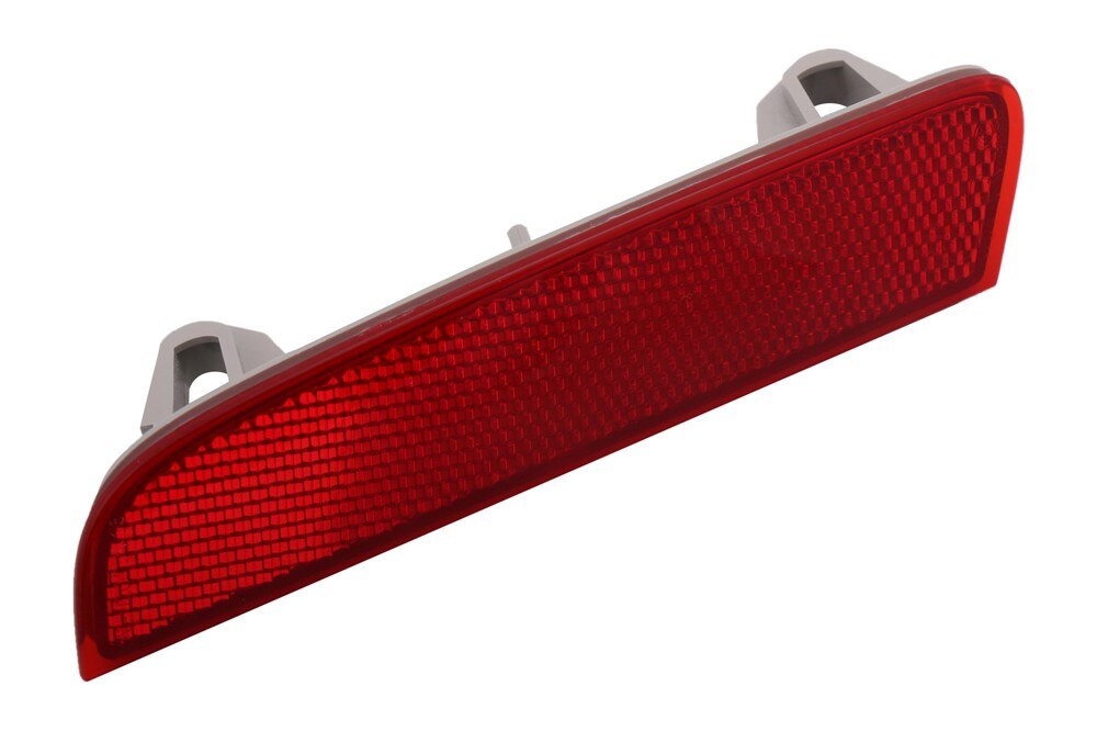 GM Genuine Parts Rear Passenger Side Bumper Reflector Lens