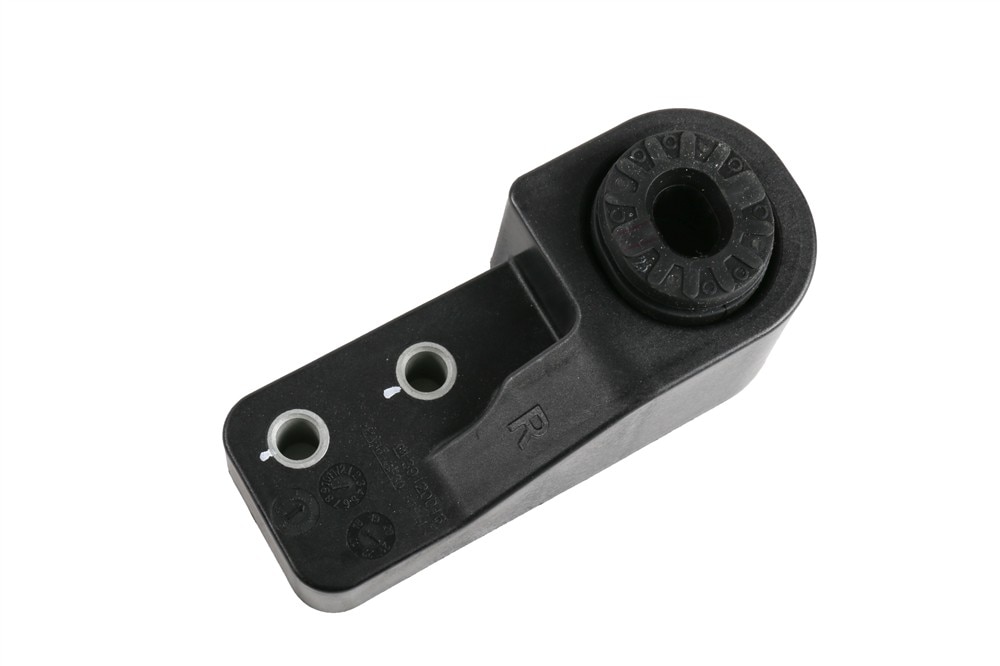 GM Genuine Parts Passenger Side Radiator Lower Bracket