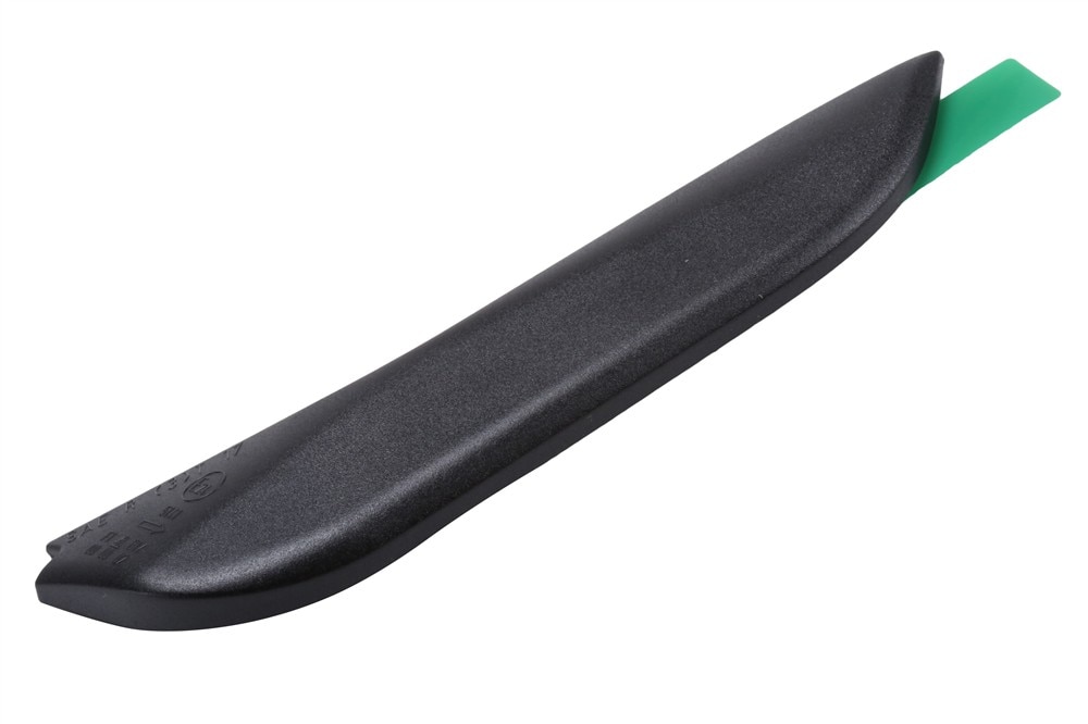 GM Genuine Parts Rear Passenger Side Combination Lamp Cover