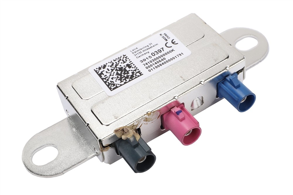 GM Genuine Parts Navigation Signal Splitter