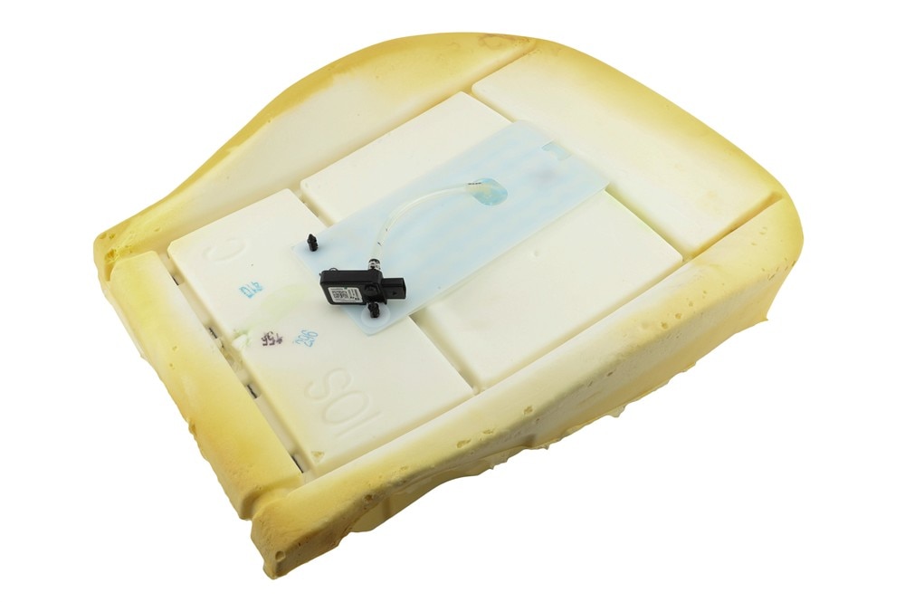 GM Genuine Parts Airbag Front Passenger Presence Module with Sensor
