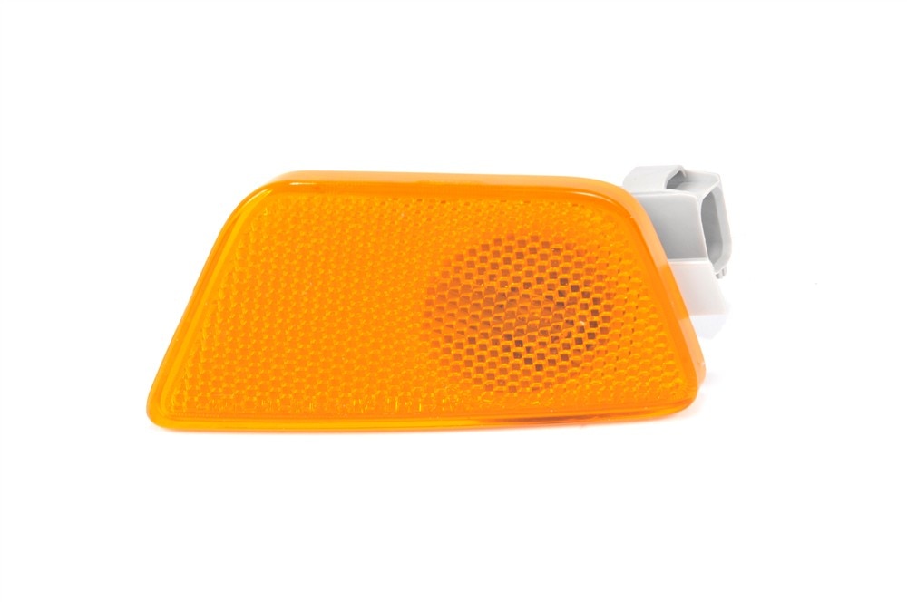 GM Genuine Parts Front Driver Side Marker Lamp