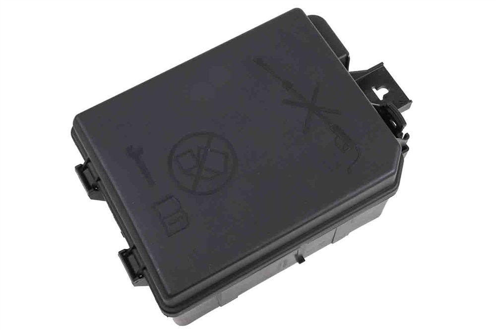 GM Genuine Parts Engine Wiring Harness Junction Block