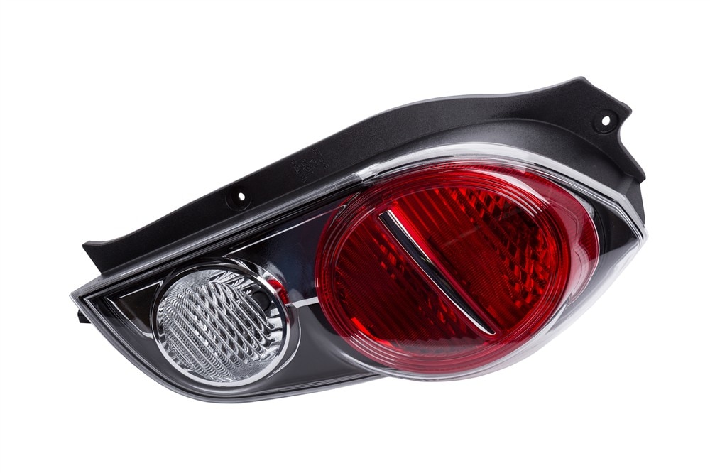 GM Genuine Parts Passenger Side Tail Lamp Assembly
