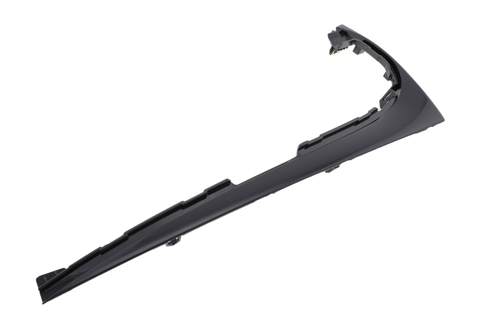 GM Genuine Parts Piano Black Passenger Side Instrument Panel Upper Trim Panel