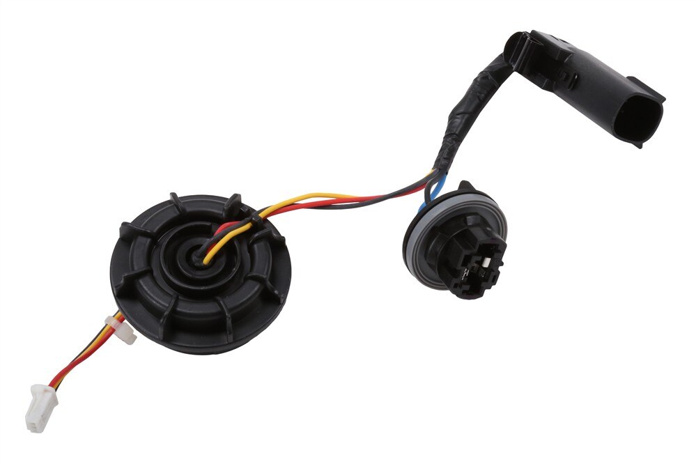 GM Genuine Parts Rear Combination Lamp Module (Programming Required)