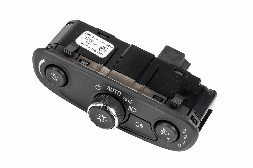 GM Genuine Parts Jet Black Headlamp Switch