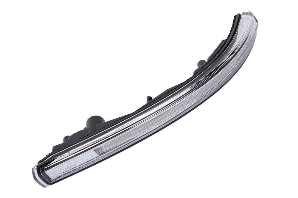 GM Genuine Parts Driver Side Door Mirror Turn Signal Lamp