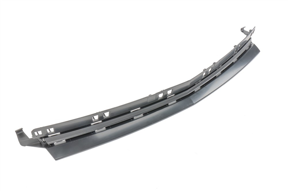 GM Genuine Parts Front Bumper Fascia Upper Molding