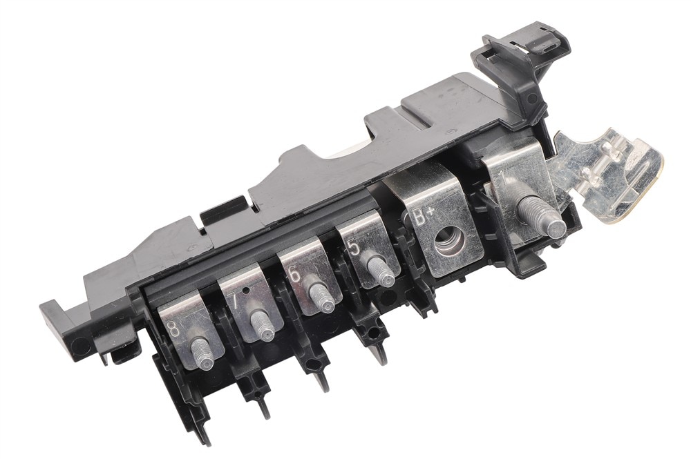 GM Genuine Parts Battery Distribution Engine Compartment Fuse Block Bus Bar