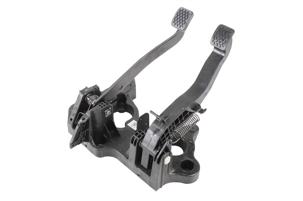 GM Genuine Parts Brake and Clutch Pedal