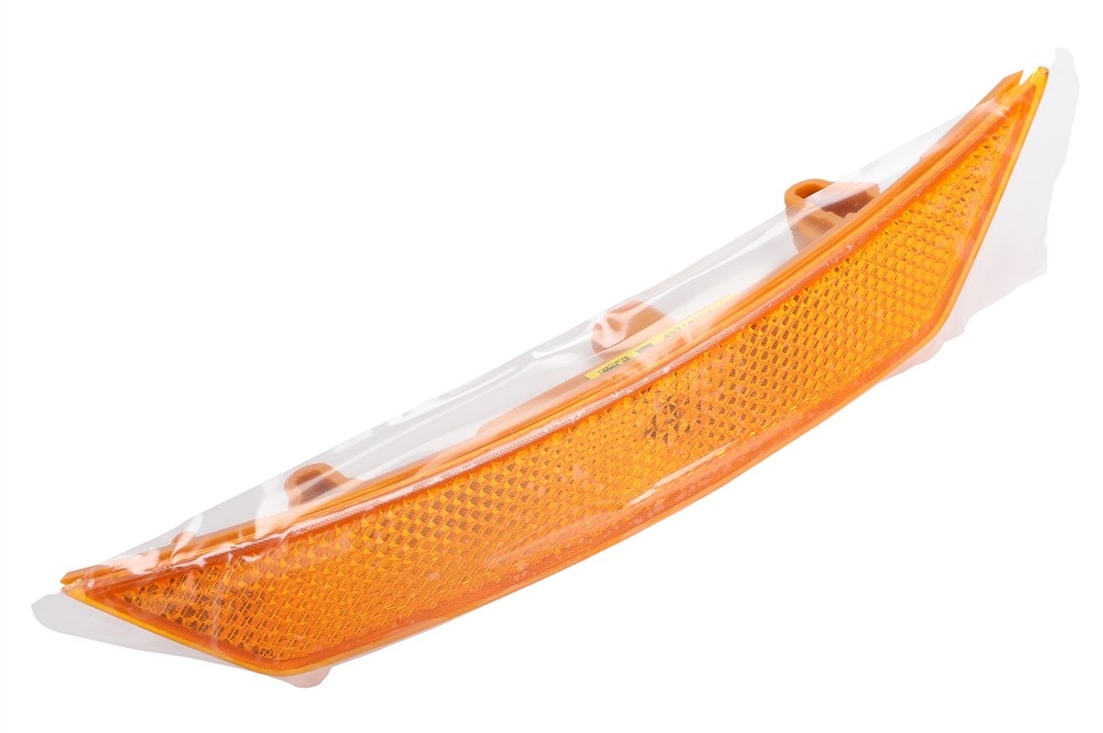 GM Genuine Parts LED Front Passenger Side Marker Lamp