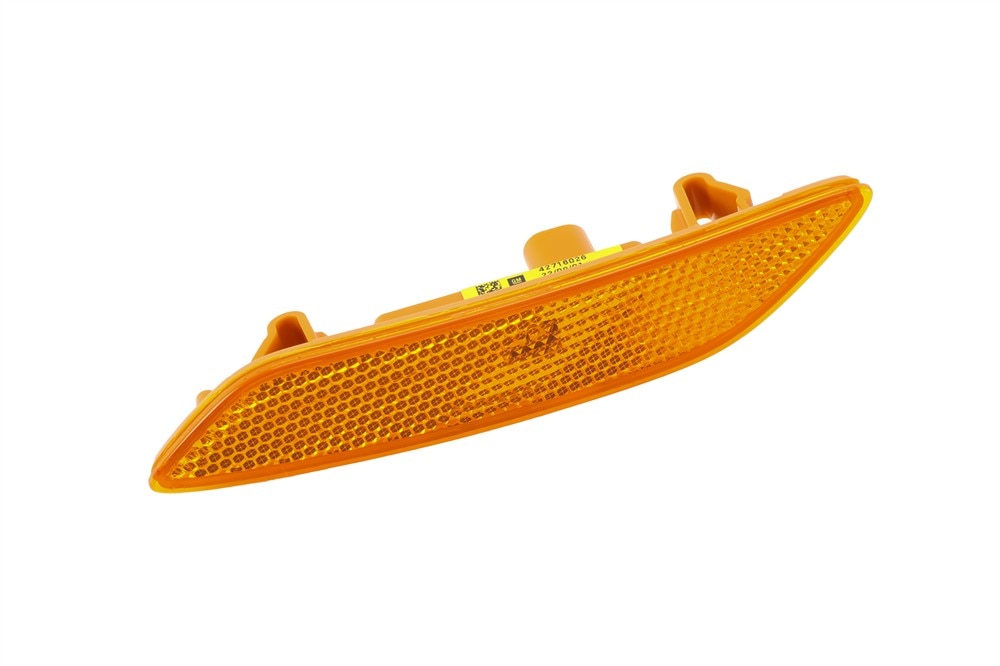 GM Genuine Parts Front Passenger Side Marker Lamp