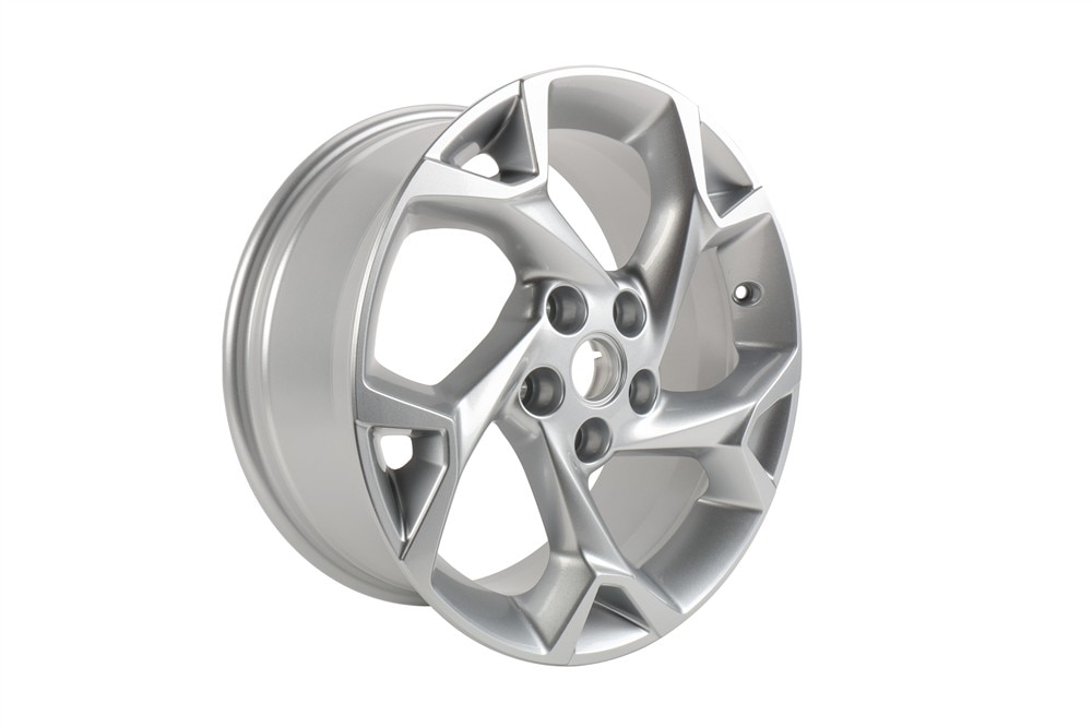 GM Genuine Parts Bright Silver 17x7.5in Aluminum Front and Rear Wheel