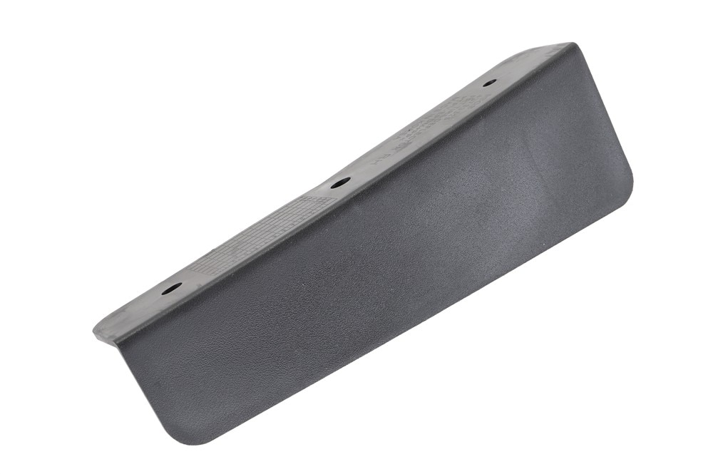 GM Genuine Parts Front Passenger Side Tire Front Air Deflector
