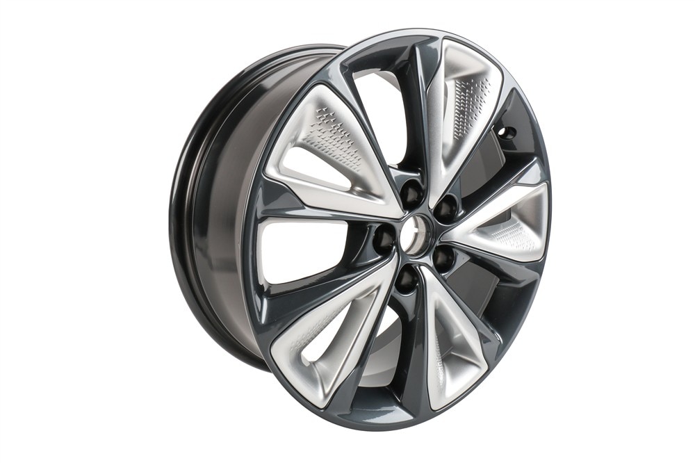 GM Genuine Parts Front and Rear Wheel