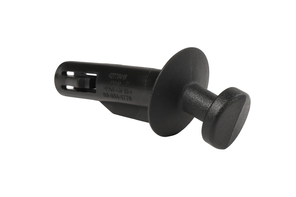GM Genuine Parts Jet Black Luggage Shade Pivot